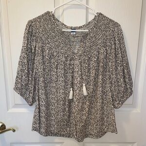 Old Navy Cream and Brown Patterned Blouse